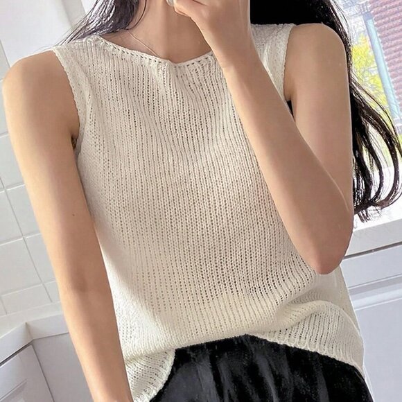 Beige Casual Women's Solid Round Neck Knit Top - Picture 8 of 8